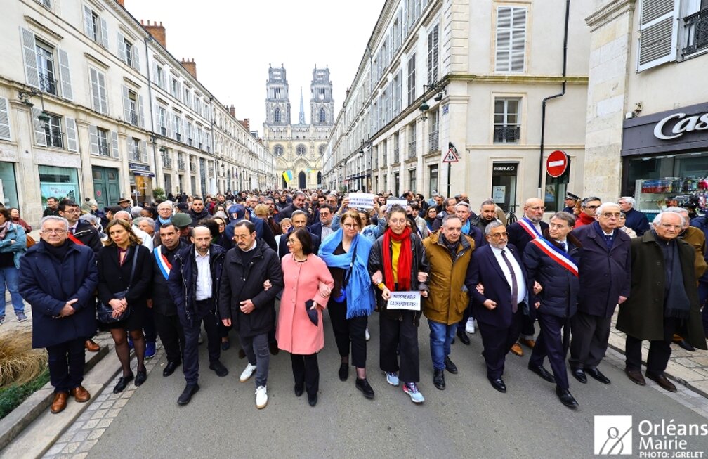 Marche silencieuse organisée suite à l’agression d’Arié Engelberg, Rabbin d’Orléans, le mardi 25 mars 2025.