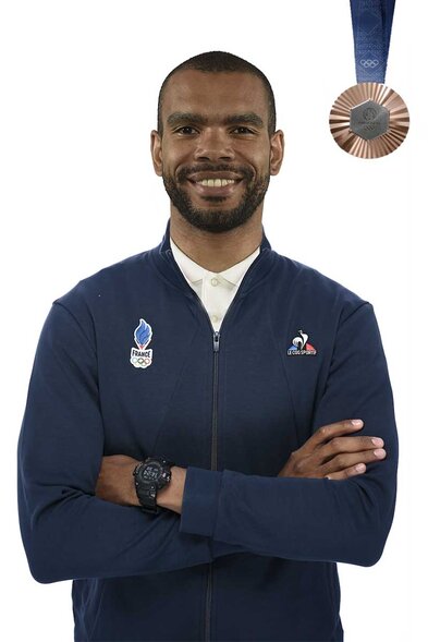 Boladé Apithy – sabre