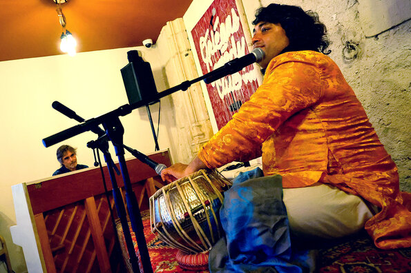 Vincent Vialat & Amrat Hussain